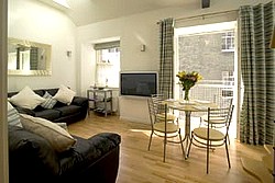 contemporary Edinburgh city centre accommodation