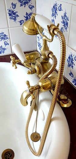 Edinburgh Landmark Trust House Bathroom
