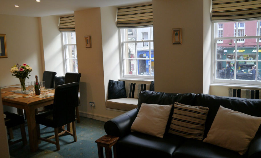 clean and tidy luxury accommodation edinburgh