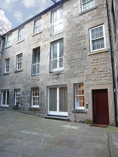 Large City Centre Accommodation Edinburgh